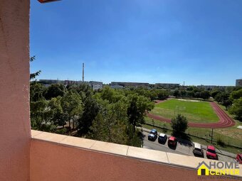 NA PREDAJ krásny nadštandardný 3 izbový byt v Komárne - 16