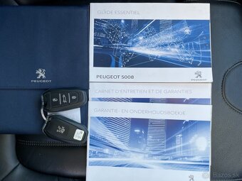 Peugeot 5008 II 1.2PT 96kW ALLURE Kůže Tažné. Navi - 16