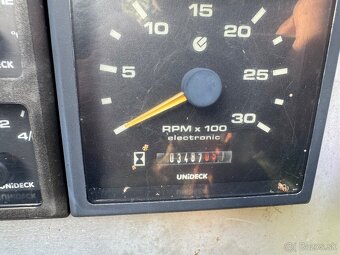 Pomac rajčinové kombajny - 16