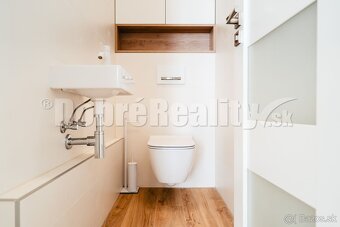 PREDAJ: Nadštandardný 4 izbový byt s balkónom v exkluzívnej  - 16