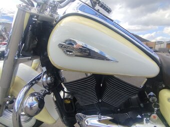 Suzuki VL 1500 Intruder - 16