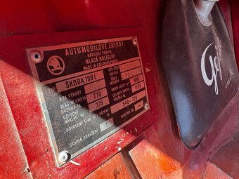 Škoda 100l rok vyroby 1975 s tp a spz - 16