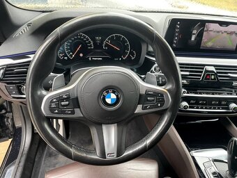 BMW 530d xDrive 2019 - 16