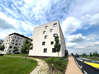 PREDAJ moderný, zariadený 2 izb. byt v lokalite BORY, H.Poni - 16