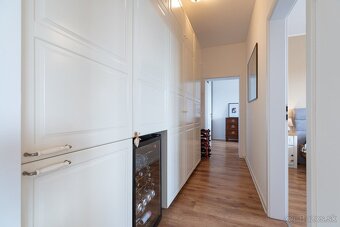 NA PREDAJ 3 IZBOVÝ BYT S TERASOU V IKONICKEJ NOVOSTAVBE | RE - 16