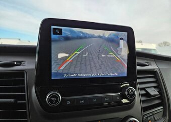 Ford Transit Custom 9 miestny 2.0TdCi 131 koni - 2020 - 16