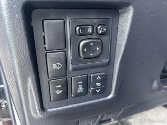 Toyota Landcruiser J150 - 16