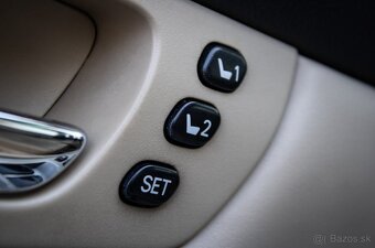 Lexus RX RX400h V6 - 16