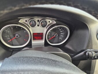 Ford focus sw - 16