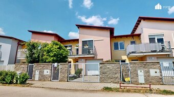 Krásny a veľký 5i RD, garáž, štýlová kuchyňa, walk-in šatník - 16