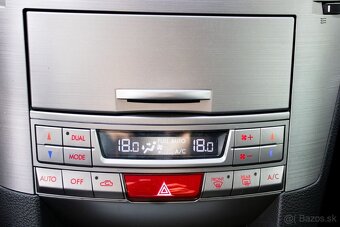 Elegantní a spolehlivý Subaru Outback z roku 2011 - 16