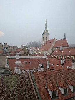 Prenájom 3i bytu v srdci Starého mesta - 16