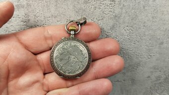 Stříbrné dámské kapesní hodinky s malovaným ciferníkem - 16