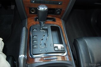 Jeep Grand Cherokee - 16