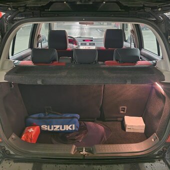 Suzuki Swift 1.3i - 16