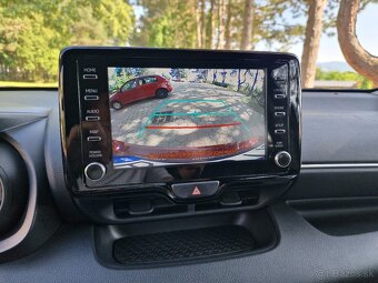 Toyota Yaris 1.5 Dynamic Force Comfort MDS - 16