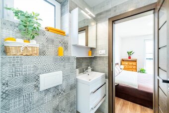 4 - izbová novostavba - bungalov s garážou na pozemku 422 m2 - 16