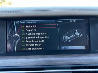 BMW 750Li xDrive 2009 - 16
