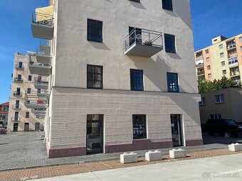 -predaj komerčného prízemného nebytového priestoru - 16