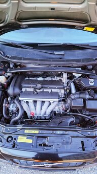 VOLVO S60 2.4 103KW ZNÍŽENÁ CENA - 16