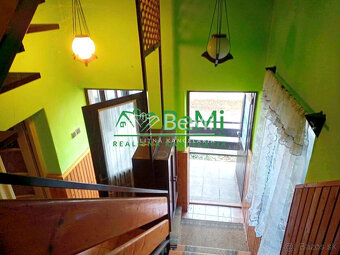 Predaj viacgeneračného rodinného domu - Dolné Semerovce  (04 - 16