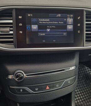 Peugeot 308 1.6 BlueHDi ALLURE 88KW SR 1majiteľ Plná servisn - 16