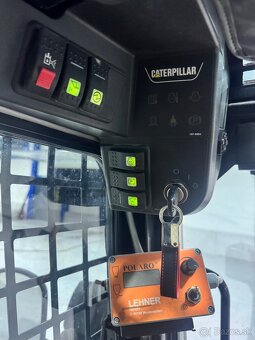 Caterpillar 226 B2 High Flow šmykový nakladač - 16