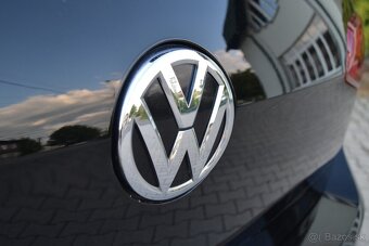 VW GOLF VII 1.6 TDI, ELEKTRÓNY R18 + NOVÉ LETNÉ GUMY, FÓLIE - 16