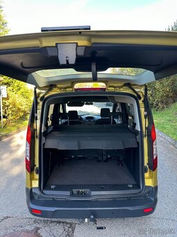 Ford Tourneo Connect 1.6 TDCI 70kw Ťažné,Klíma,5-miestne,BT - 16