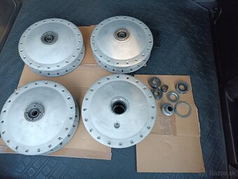 Špice kolo dráty pneu i-40 3.75-19 střed kola Ural Dněpr M72 - 16