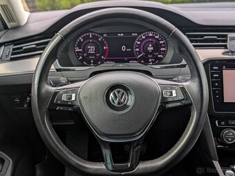 Volkswagen Passat Variant 2.0 TDI 140kW Highline R-Line DSG - 16