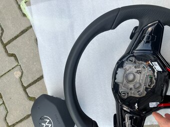 volant kůže DOTYK MULTI s řazením VW GOLF VIII GTI - - 16