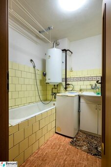 NA PREDAJ BYT v BYTOVOM DOME s vlas. POZEMKOM 325 m2, V. Šar - 16