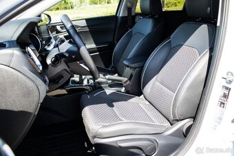 Kia Ceed SW 1.6 CRDi MHEV Gold - 16