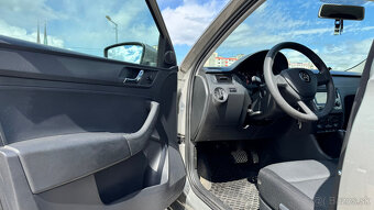 Škoda Rapid Spaceback SB 1.2 TSI 90k Style DSG - 16