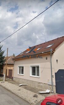 Na predaj kompletne zrekonštruovaný rodinný dom v Nových Zám - 16