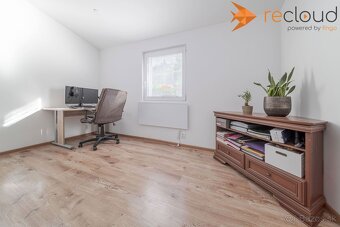 NA PREDAJ MODERNÝ DREVODOM - NOVOSTAVBA S CHATKOU, OBEC BYST - 16