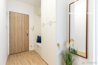 NA PREDAJ 2-IZBOVÝ BYT S PARKOVACÍM MIESTOM V NOVOSTAVBE - P - 16