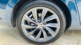 Škoda Superb Combi STYLE PLUS 2,0TDi 110kW DSG - 16