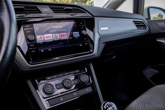 Volkswagen Touran 1.6TDI SCR Comfortline - PANO, ACC - 16