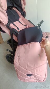 Predam dievcensky sportovy kocik - 16