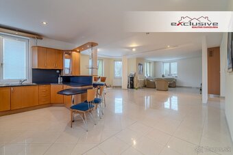 PRIEMYSELNÝ AREÁL,6668 M2 POZEMOK, SKLADY + POLYFUNKČNÁ BUDO - 16