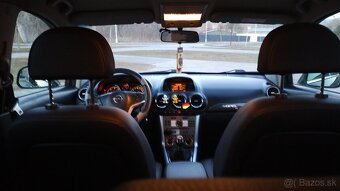 Opel Antara - 16