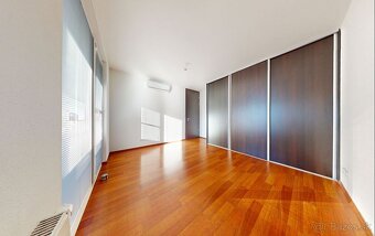 SLNEČNÝ 3-IZBOVÝ BYT S VEĽKOU LODŽIOU V NOVOSTAVBE SKYBOX - 16