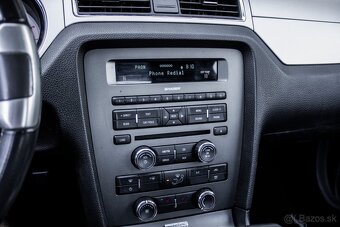 Ford Mustang 4.0L V6 - 16