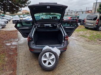 Škoda Superb Combi III 2.0 TDi SCR DSG 150k Joy (diesel) - 16