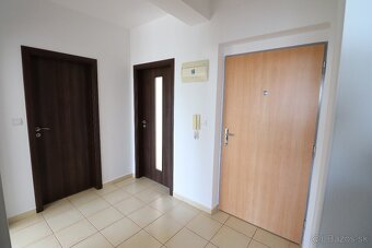 3-izbový byt s parkovacím státím v lukratívnom prostredí - 16
