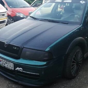 Rozpredám Skodu Oktaviu 1,9tdi RS 81kw upravený motor - 16