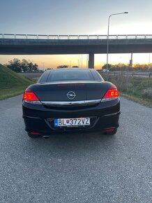 Predám Opel Astra H Cabrio 1.6 - 16