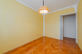 REZERVOVANÝ 7 izbový rodinný dom - Poproč, Košice - 16